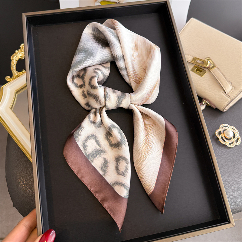 Новый шелковый квадратный плат – обзор и цена Scarf Silk Square