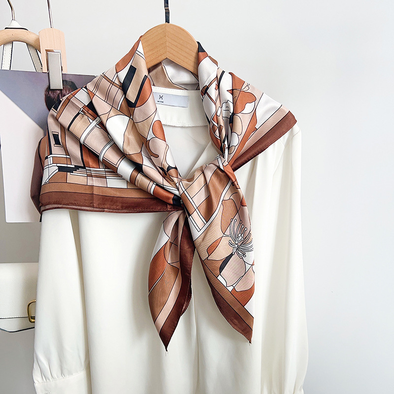 Новый квадратный шелковый плат – обзор и цена Scarf Silk Square